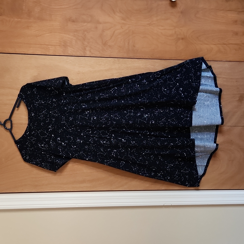 Lularoe Carly dress M